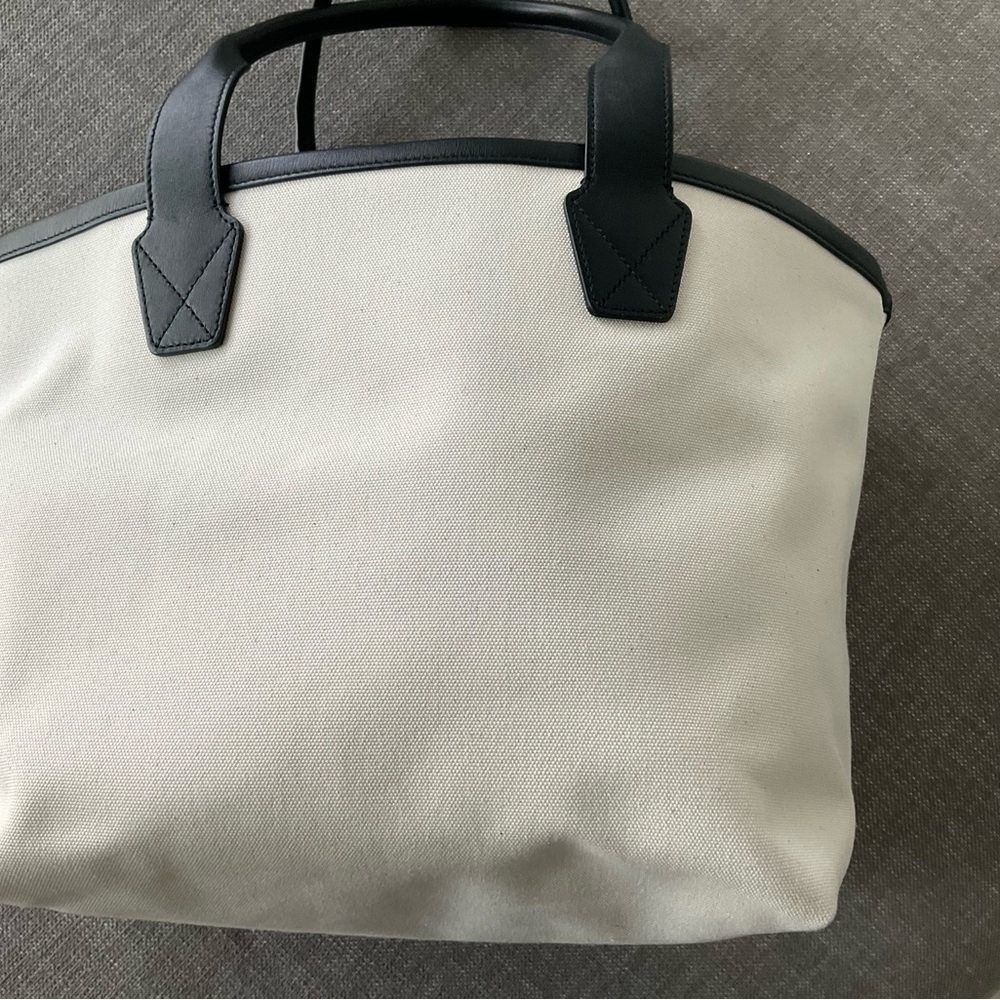 Balenciaga Tote JUMBO Ivory & Black Canvas Bag - Picture 4 of 13